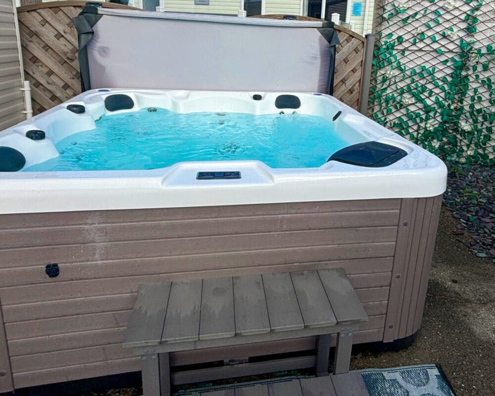 Holiday Rental Caravan at Patrington Haven Leisure Park